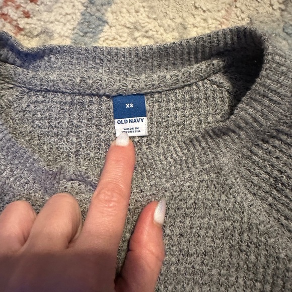 Old Navy Gray Knit Sweater - Picture 3 of 4